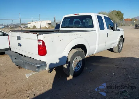 2015 Ford F-250 Xl z USA, uszkodzony, nr VIN 1FT7X2A62FEA40469